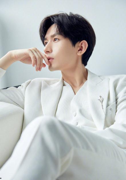 成毅娱乐圈吃瓜爆料视频,揭秘明星幕后故事  第1张